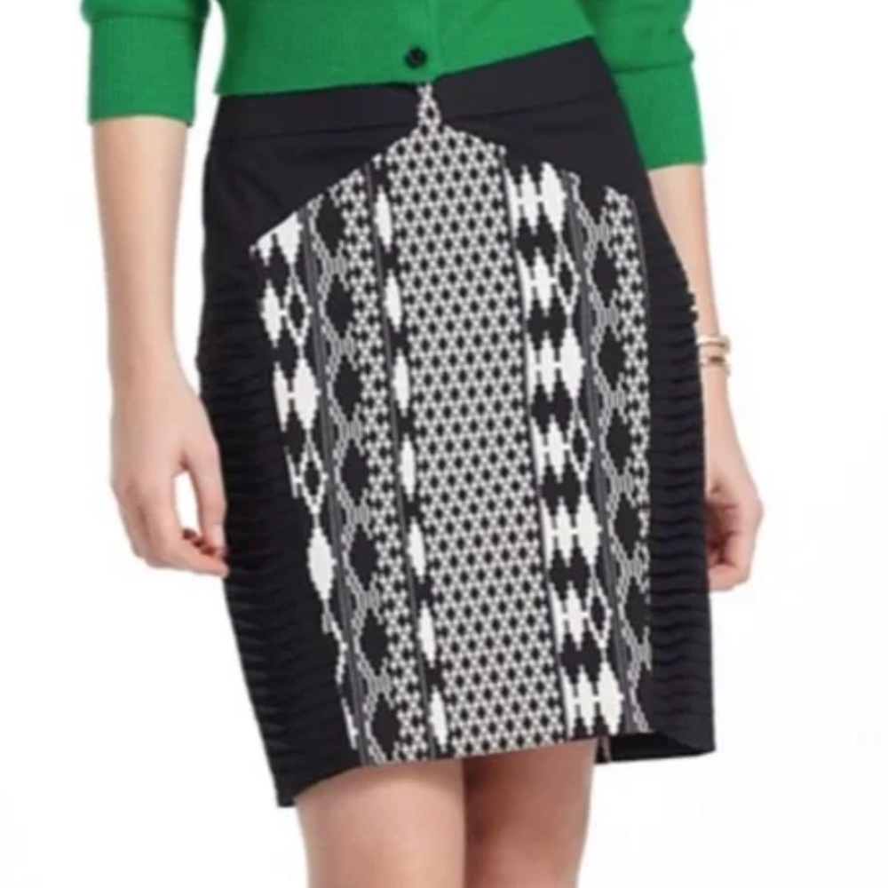 Anthropologie Floreat Pintucked Arpeggio Black & White Skirt Size 0